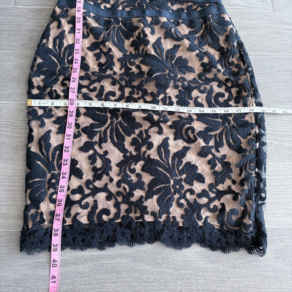 Tadashi Shoji Lace & Tulle Sheath Dress 6 Navy Nude Cocktail Party Wedding Guest - Picture 16 of 16